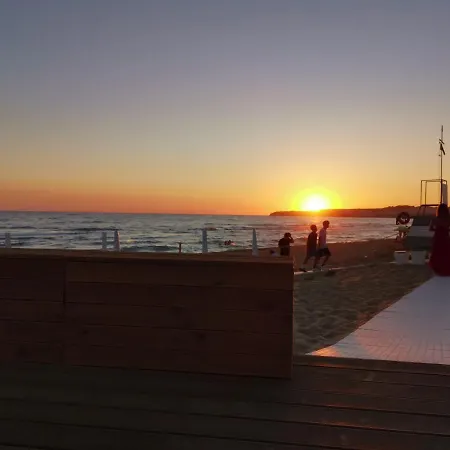 Makara Holiday home *