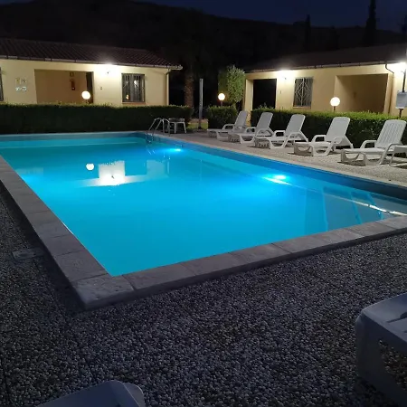 Makara Hébergement de vacances *