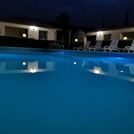 Hébergement de vacances Makara *